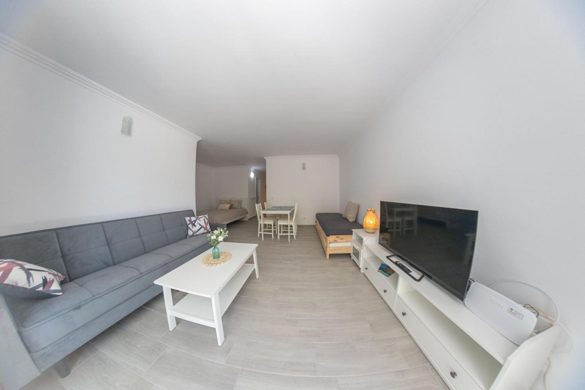 Retreat Oasis Studio Apartment Сан Мигел де Абона Екстериор снимка